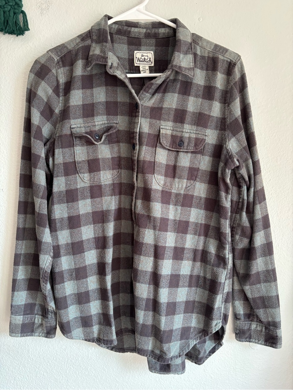 Woolrich women’s sz medium gray teal Plaid Flannel long sleeve Shirt 100% cotton